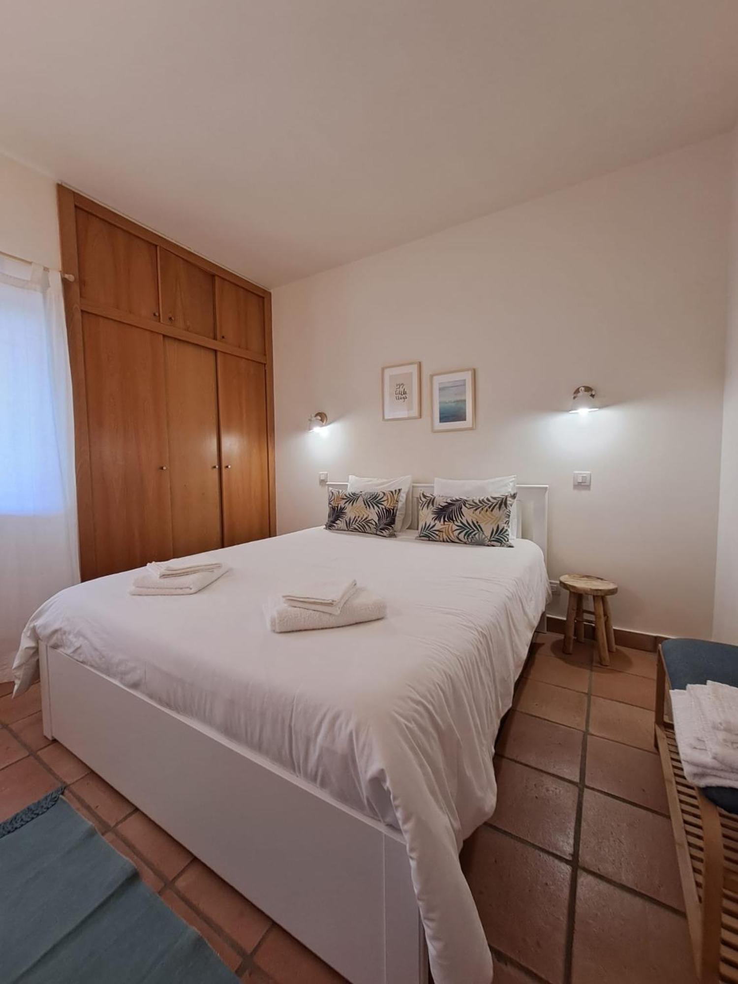 Sea View Apartment Near Meia Praia Beach In Lagos! Szoba fotó